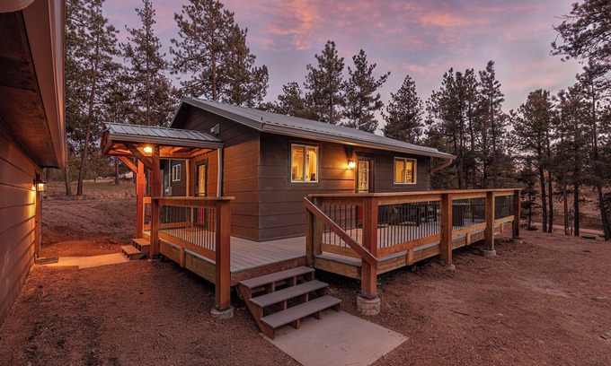 Florissant Casa | Pet-Friendly Mountain Cabin Near Hiking & Fishing