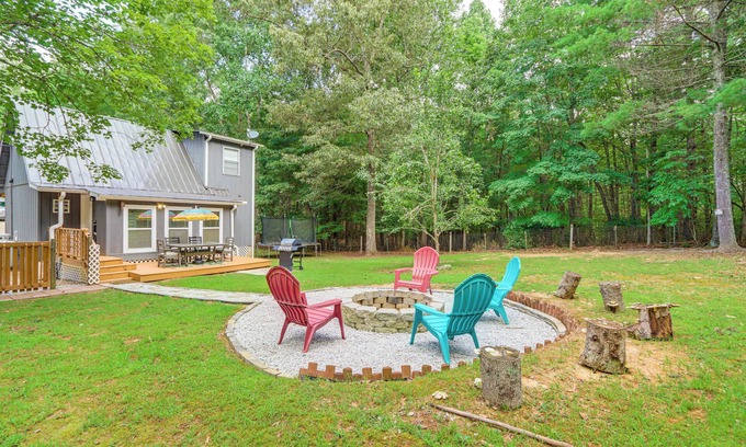 Blairsville Casa | Pet-Friendly Mtn Retreat w/Yard in Blairsville!