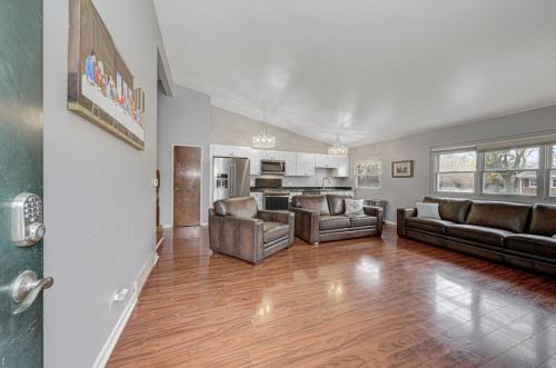 Villa Park Casa | Pet Friendly Near Airport 25Mi to Downtown CHI
