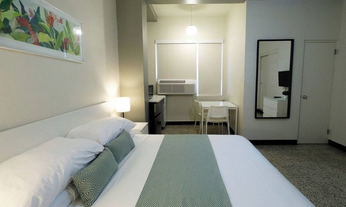 Miramar Apartamento | Pet Friendly | Near Old San Juan | Free Parking | AC