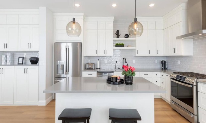 Admiral Estates Casa | Pet Friendly New Construction with a pool only a short distance to the beach!