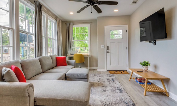 New Warrington Cabaña | Pet-friendly Pensacola House Rental: 3 Mi to Beach