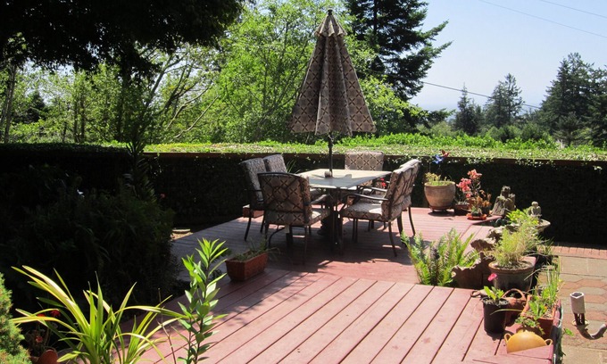 Brookings Casa | Se admiten mascotas, casa privada con jardín como patio y pequeño pico del océano!