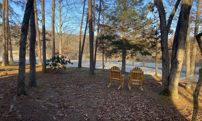 Townsend Casa | Pet Friendly, Quiet Neighborhood, Golf Course Views, Double Decks