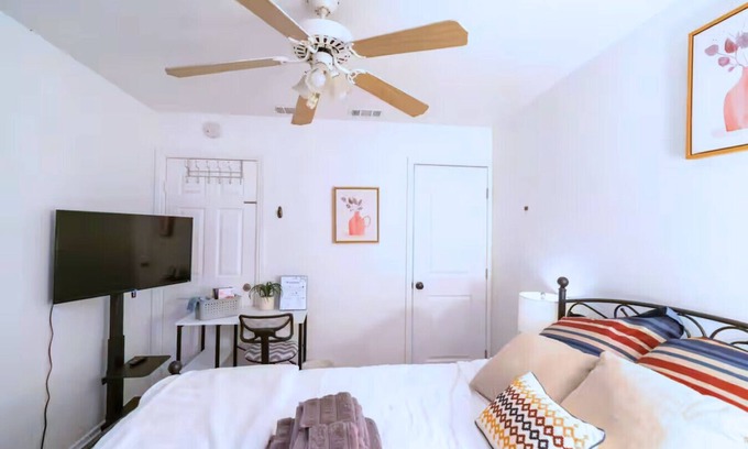 Ontario Casa | Pet-Friendly Room Near Airport with Free Parking