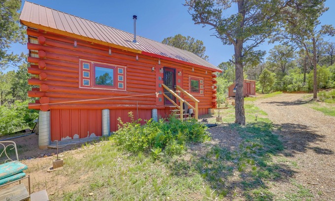 Regina Cabina | Pet-Friendly & Secluded Regina Cabin!