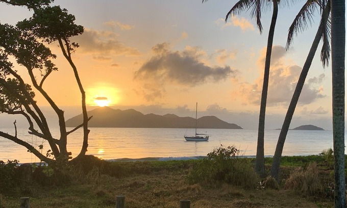 Wongaling Beach Casa | Pet friendly stay for couples close to the beach