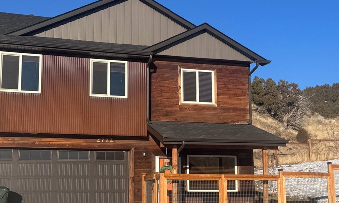 Pocatello Casa | Pet-Friendly Stay. Convenient location near ISU & Hospital. Mountain View’s.
