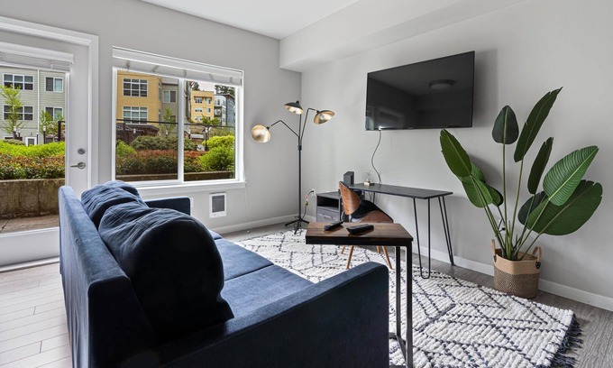 Bothell Apartamento | Pet-Friendly Studio in Bothell Near Trails & Shops