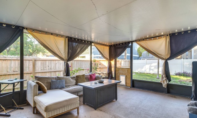 Oldsmar Casa | Pet-Friendly Tampa Bay Getaway: Walk to the Water!