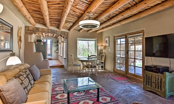 Taos Cabaña | Pet-friendly Taos House w/ Patio & Hammock!