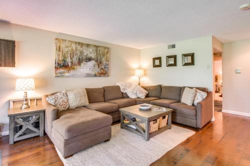 Nellysford Apartamento | Pet-Friendly Wintergreen Resort Condo with Patio!