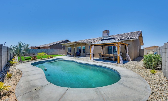 Yuma Casa | Pet-Friendly Yuma Home w/ Private Yard & Pool!