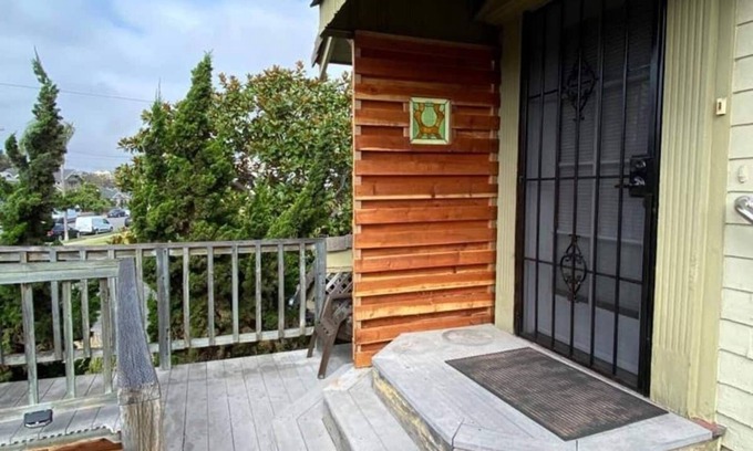University Heights Apartamento | Peterson Retreat In The Heart Of San Diego 1 Bedroom Apts by RedAwning