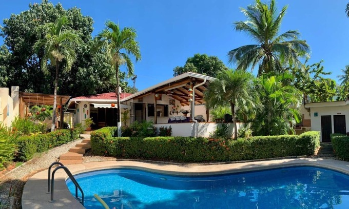 Villarreal Casa | Private 3 Bedroom home, only 5 minutes from Tamarindo Beach