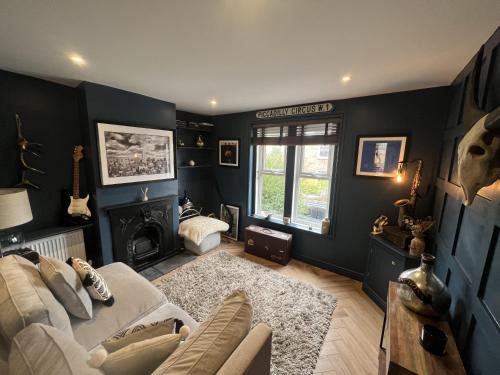 Guildford Casa | PetFriendly- Sleeps 6- PrivateGarden- FreeParking