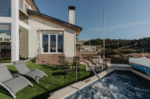 Pineda de Mar Casa | Petit Luxe Pineda