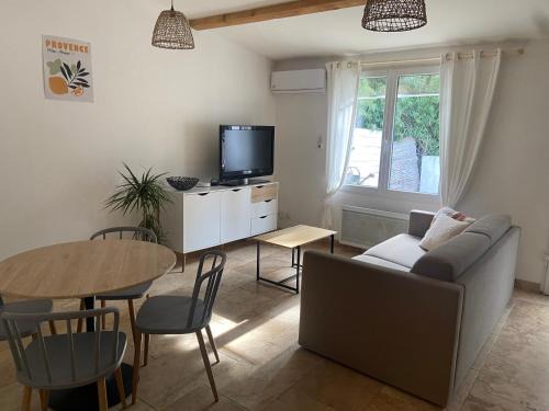 Tarascon Casa | Petit mas en Provence