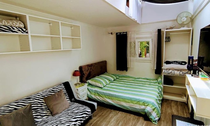 Le Blanc-Mesnil Apartamento | Petit studio pour 4 personnes avec coin jardin