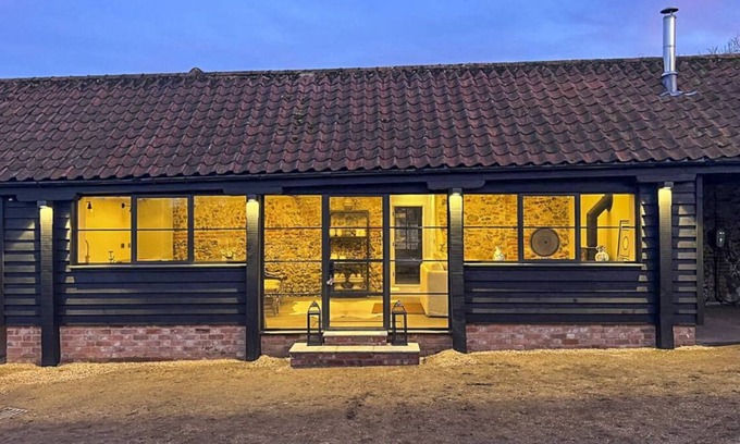 East Dereham Villa | Petite Barn - Dos Habitaciones Villa, Capacidad 4