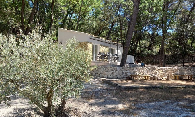 Eguilles Casa | Petite Maison au Calme Sous la Pinède