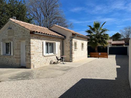Meze Casa | Petite Maison refaite à neuf proche plage