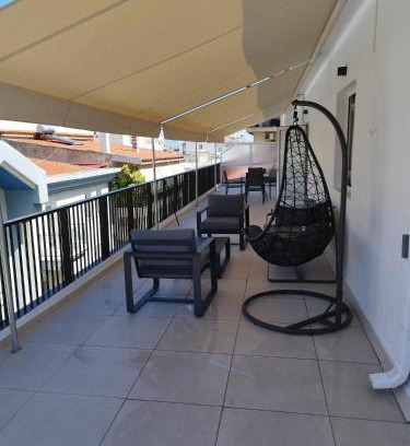 Aigio Apartamento | Petmeza Top Aigio City F