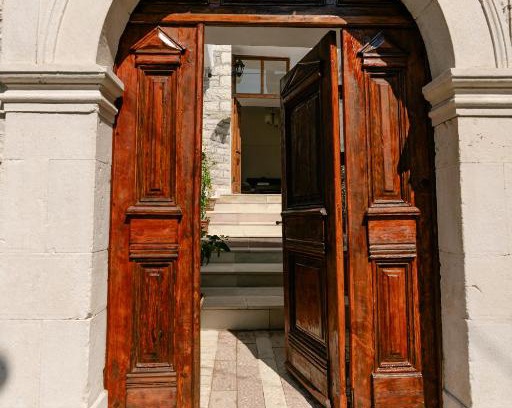 Gjirokaster Casa | Petrichor