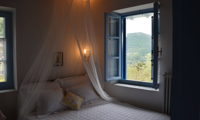 Katokhorion Apartamento | Petrino The Old Grocer en el hermoso pueblo de Katohori en la isla de Lefkada