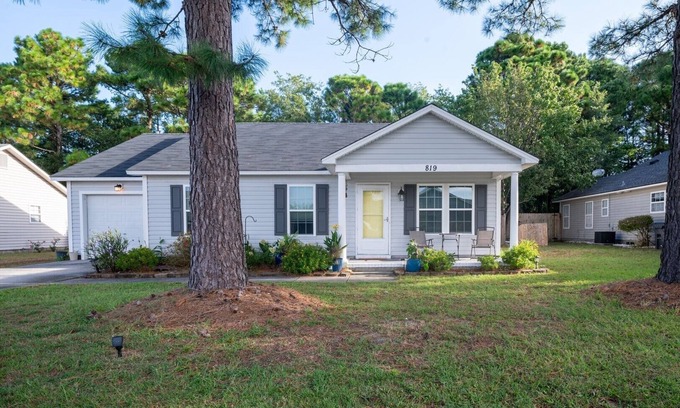 Silver Lake Casa | Pets Allowed 20 minutes from the beach