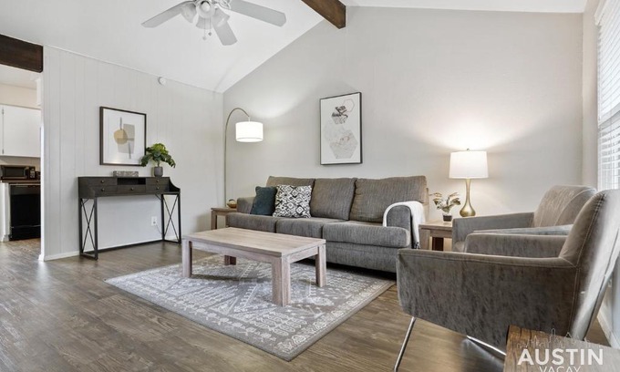 Zilker Apartamento | Pets Welcome Great Space Backyard Near Zilker