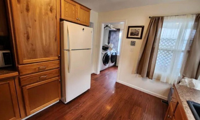 Osburn Casa | Pets Welcome! On the Trail!