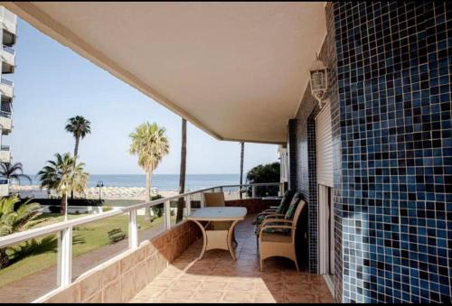 Carihuela Apartamento | Pez Espada 1ª Línea Playa y Parking Incluido