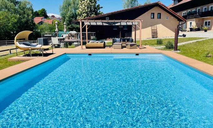Taufkirchen Apartamento | Pferdegut Falkenberg Ferienwohnung