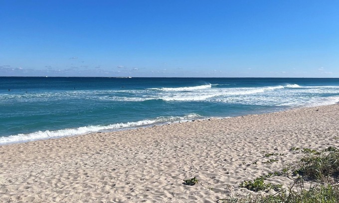 Hunt Club Cabaña | PGAVacay! A Golfer's Dream and R&R Paradise tucked away in PGA National!