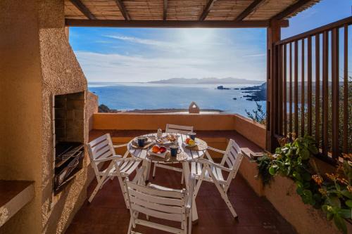 Porto Massimo Apartamento | Pgs Immobiliare srls Muggine A1 Trilocale vista mare La Maddalena