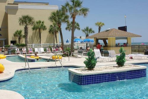 Crescent Beach Apartamento | PH Paradise l Huge Balcony, Resort Pools & TikiBar