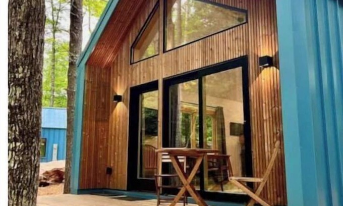 Marquette Cabina | Philville Cabin A