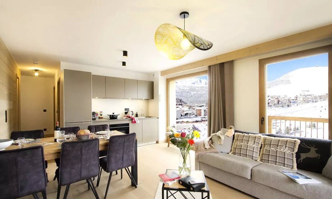 Bergers Apartamento | PHOC24 Wohnungsblick sehr sonnige Pisten