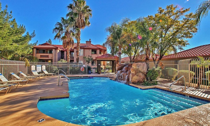 Deer Valley Condominio | Phoenix Condo con acceso a la piscina - Cerca de béisbol y golf