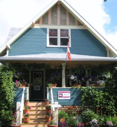 Stettler Cama Y Desayuno | Phoenix House B&B