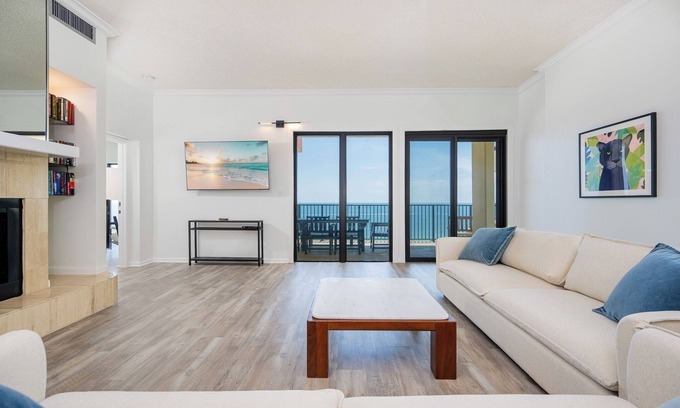 Orange Beach Condominio | Phoenix II 2151 – Your Penthouse Getaway!