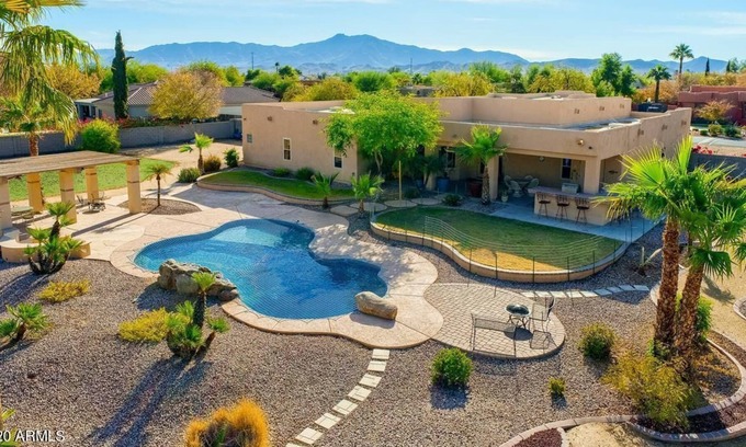 Laveen Village Casa | Phoenix Paradise Oasis, Golf, Hiking, westgate sports arena, biltmore&kierland