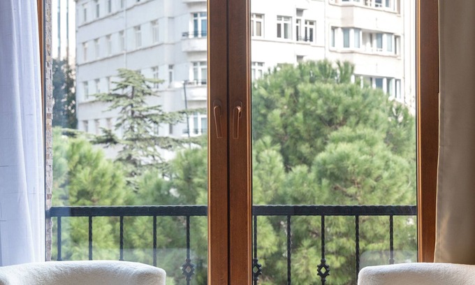 Gumussuyu Mahallesi Apartamento | Pia Global - Gümüşsuyu