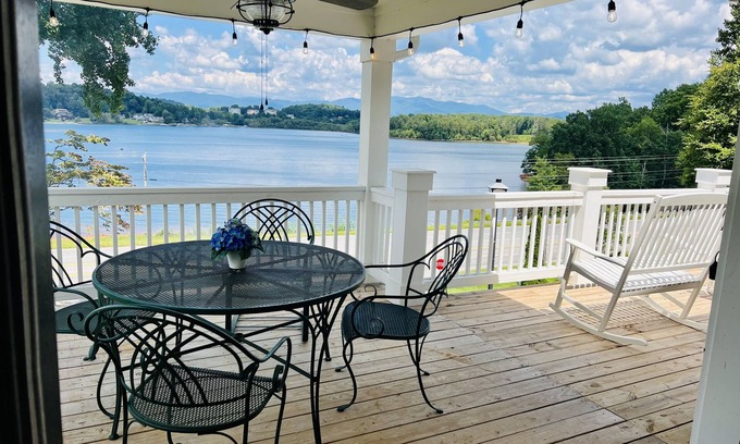 Hiawassee Casa | PICCINNIs Villa, Mtn & Lake Views, sleeps 12