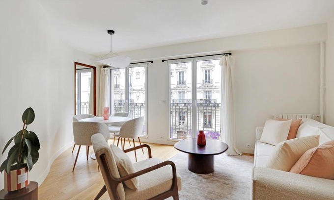 Quartier de l'Ecole-Militaire Apartamento | Pick A Flat's Apartment in Saint-Germain - Rue de Sèvres