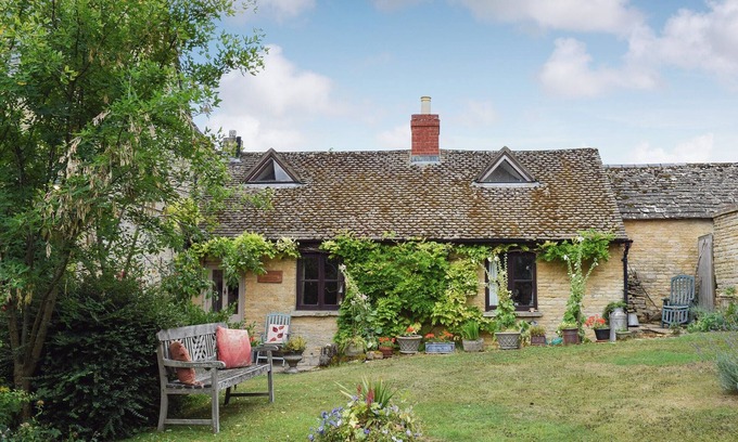 Chadlington Cabaña | Picket Piece Cottage
