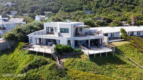 Keurboomstrand Casa | Picnic Rock Seaside Accommodation