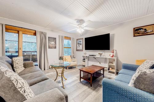 Mendon Apartamento | Pico Mountain Perch, Unit B22
