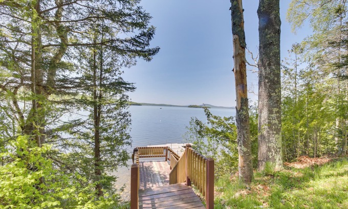 Rangeley Cabaña | Picturesque Maine Getaway w/ Lake Access!